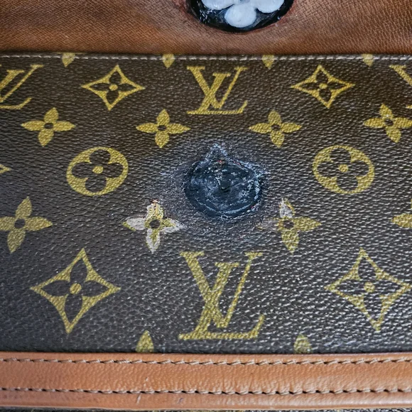 Louis Vuitton Cognac and Dark Brown Wallet - Picture 8 of 16
